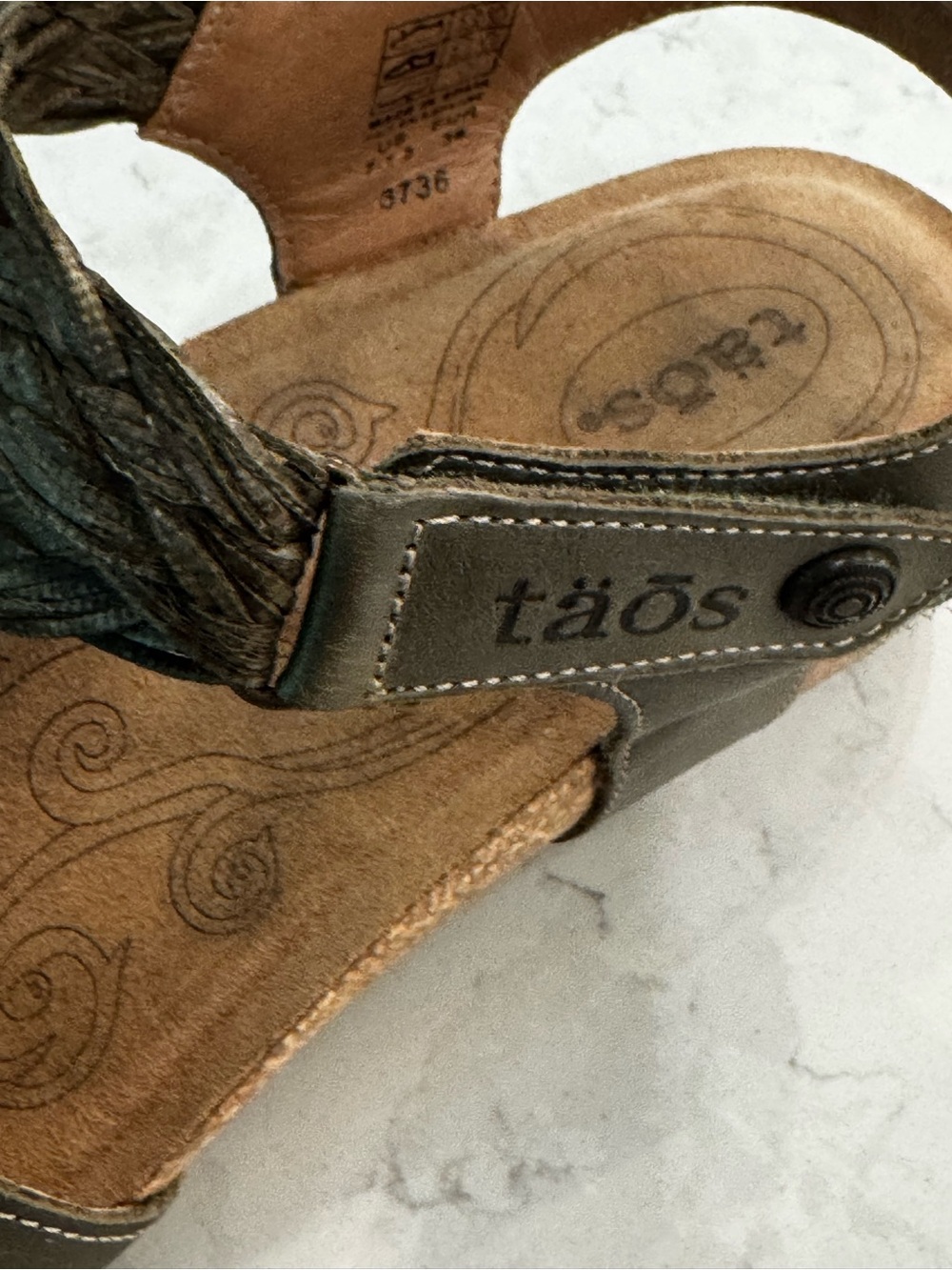 TAOS TRULIE Double-U strap sandal. Size 8.5. Retail $175. Perfect condition. - Picture 3 of 8